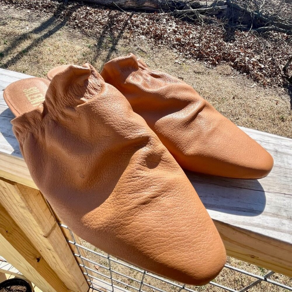 Vintage Silent D Camel Brown Ruched Leather Mule Flats • EU 41/US 10.5